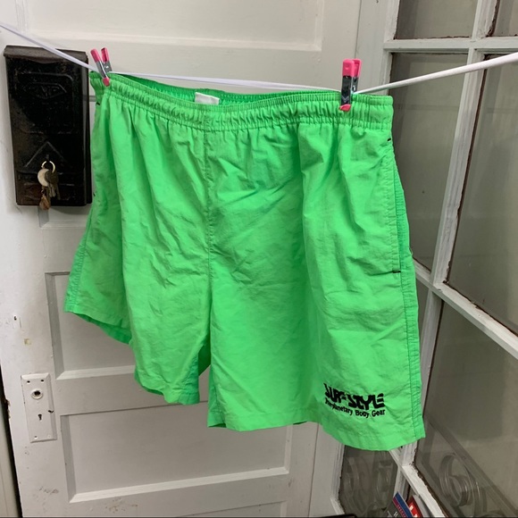 Vintage surf style shorts - Picture 2 of 4